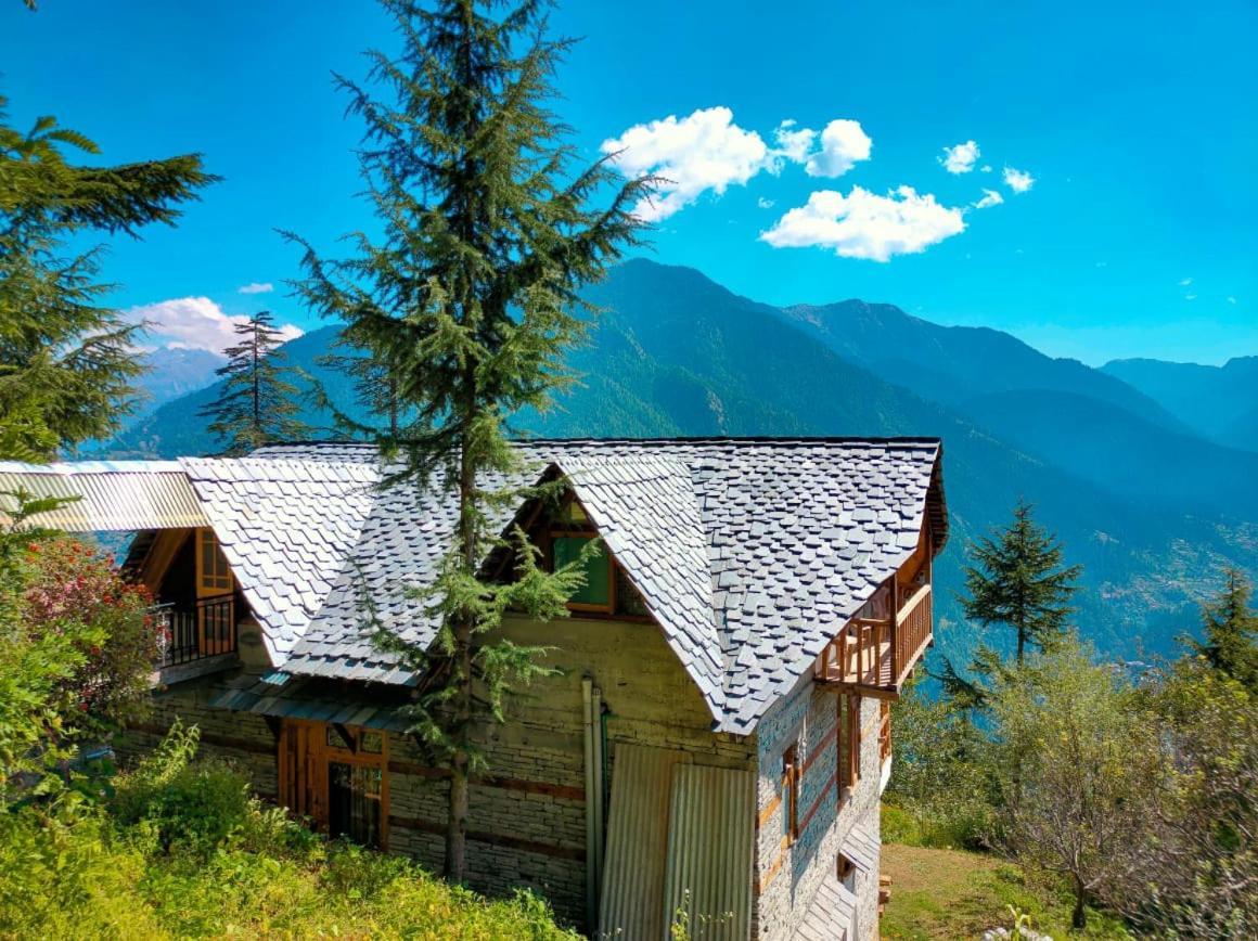 Ishan Log Huts-A Boutique Home Stay Banjar Bagian luar foto