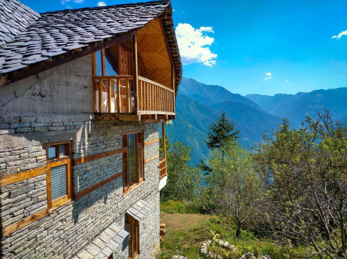 Ishan Log Huts-A Boutique Home Stay Banjar Bagian luar foto