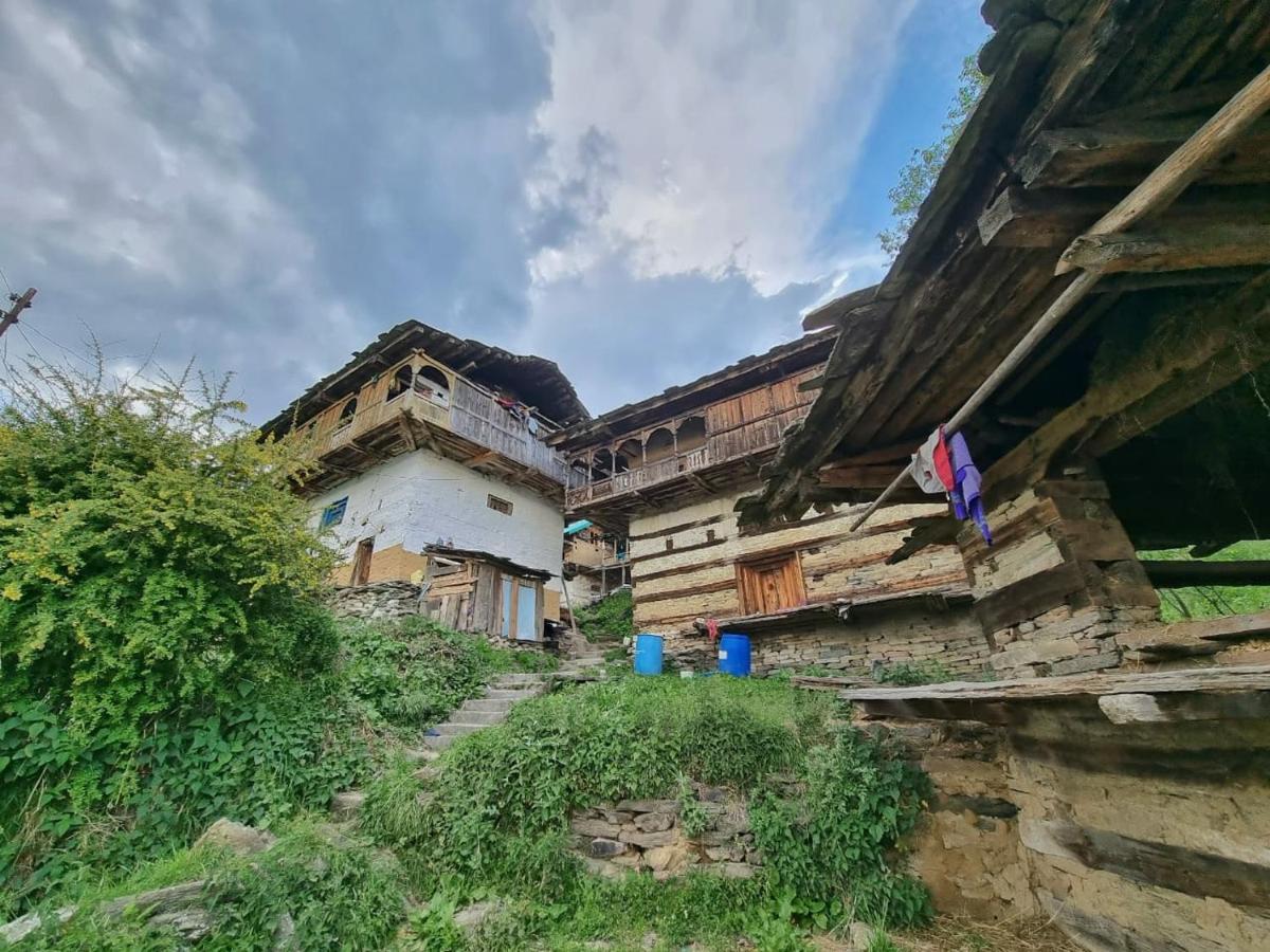 Ishan Log Huts-A Boutique Home Stay Banjar Bagian luar foto