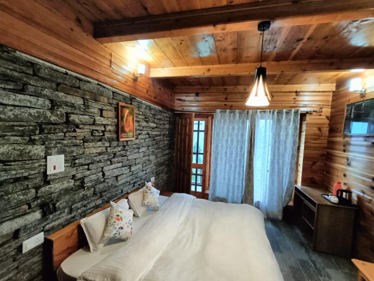 Ishan Log Huts-A Boutique Home Stay Banjar Bagian luar foto