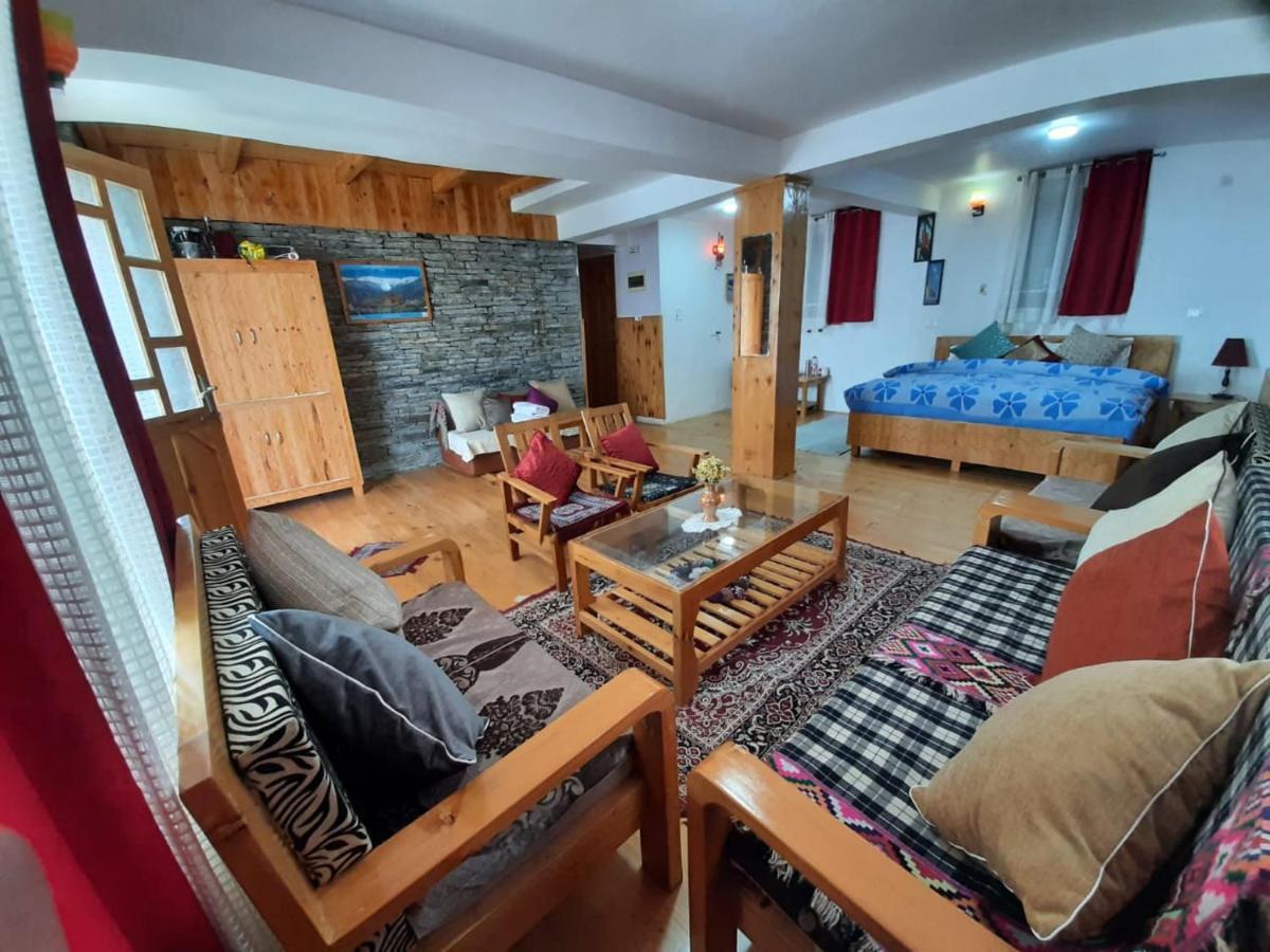 Ishan Log Huts-A Boutique Home Stay Banjar Bagian luar foto